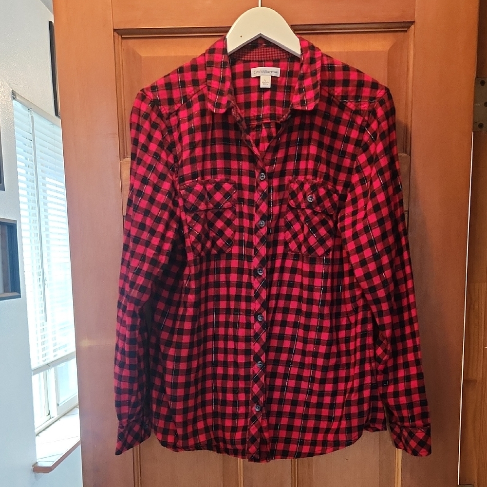 Croft And Barrow Red and Black Plaid Button-Up Lightweight Flannel Long Sleeve